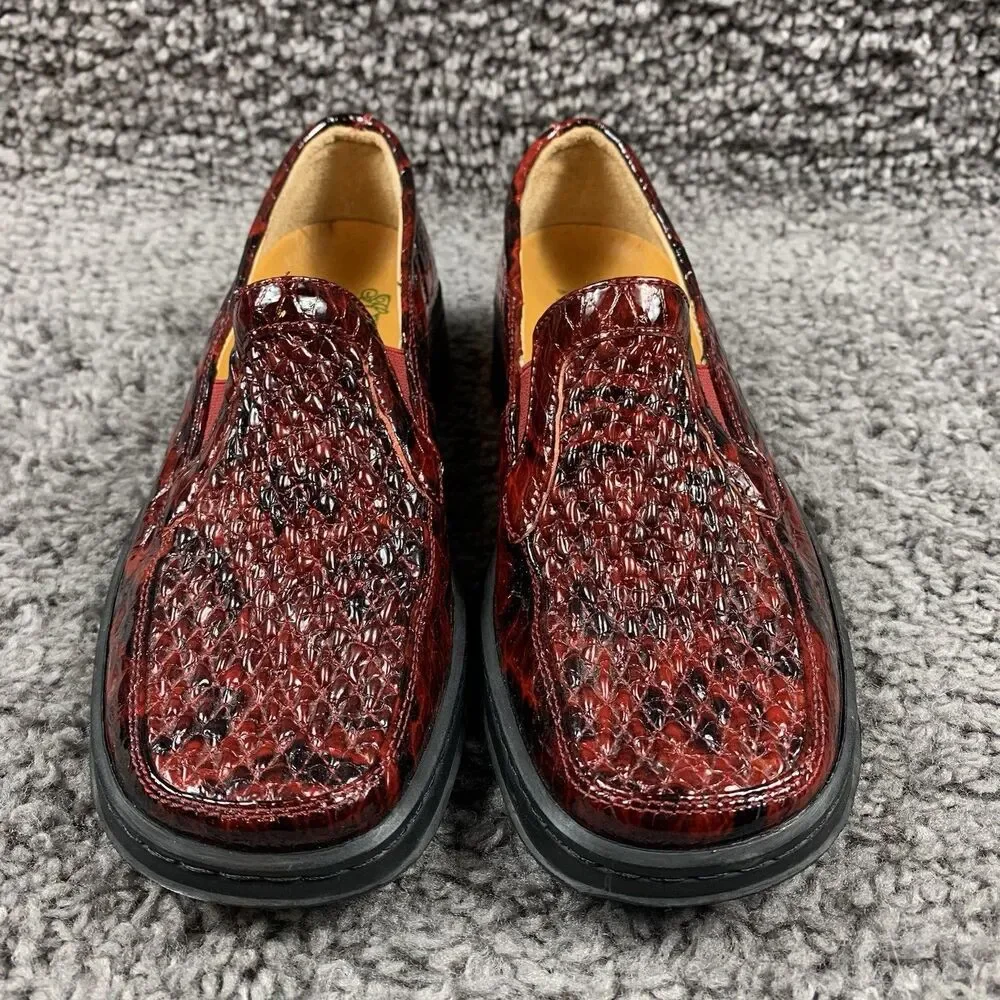 Helle Romu’s Comfort Shoes Black Red Spain Reptile Skin Loafer Slip On Sz EU 36